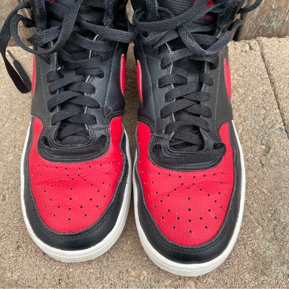 NIKE Men’s Court Vision Red Black Mid Top Size 7 - Picture 2 of 8